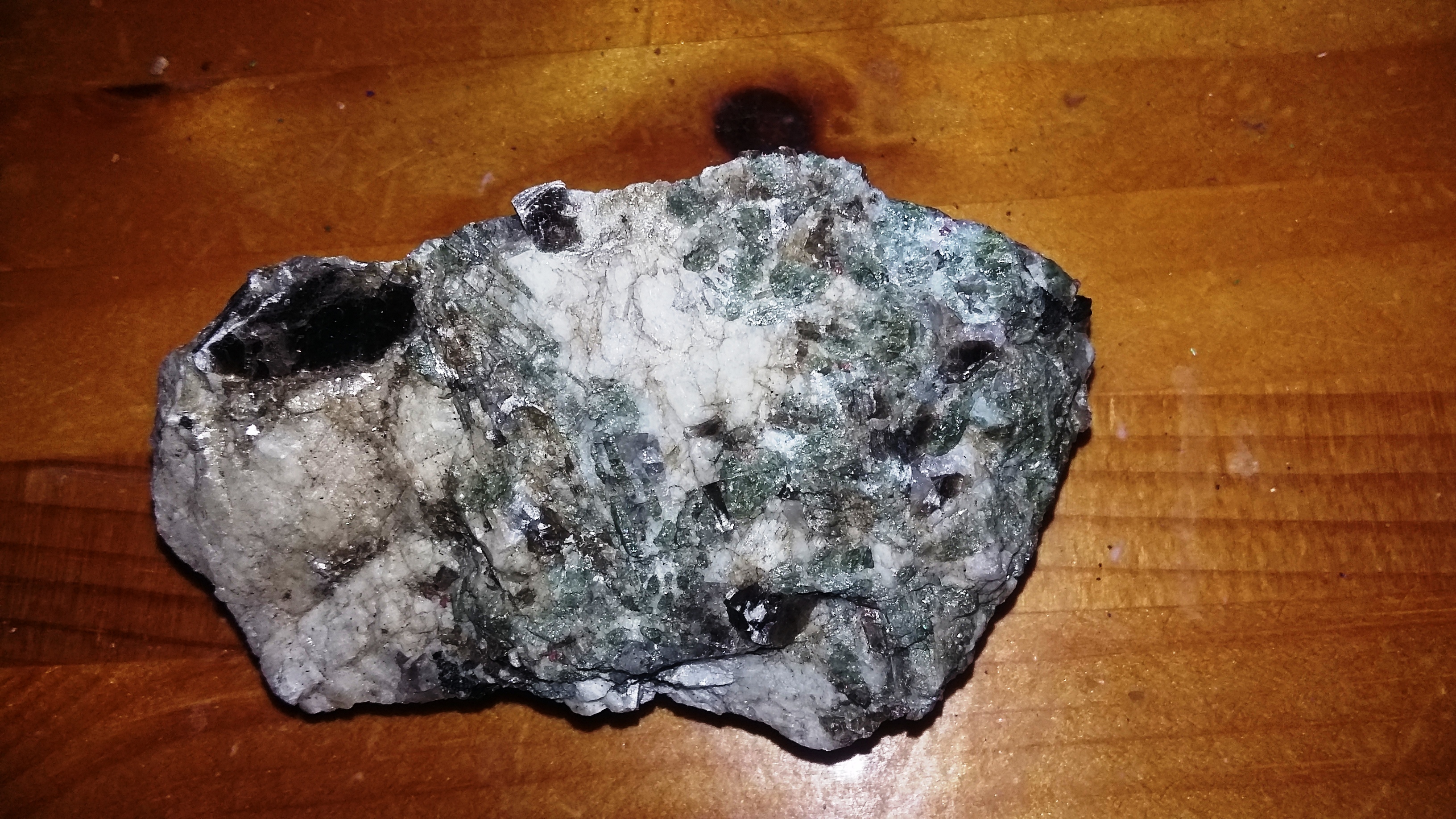 Mixed Mineral Quartz, Mica and Epodite